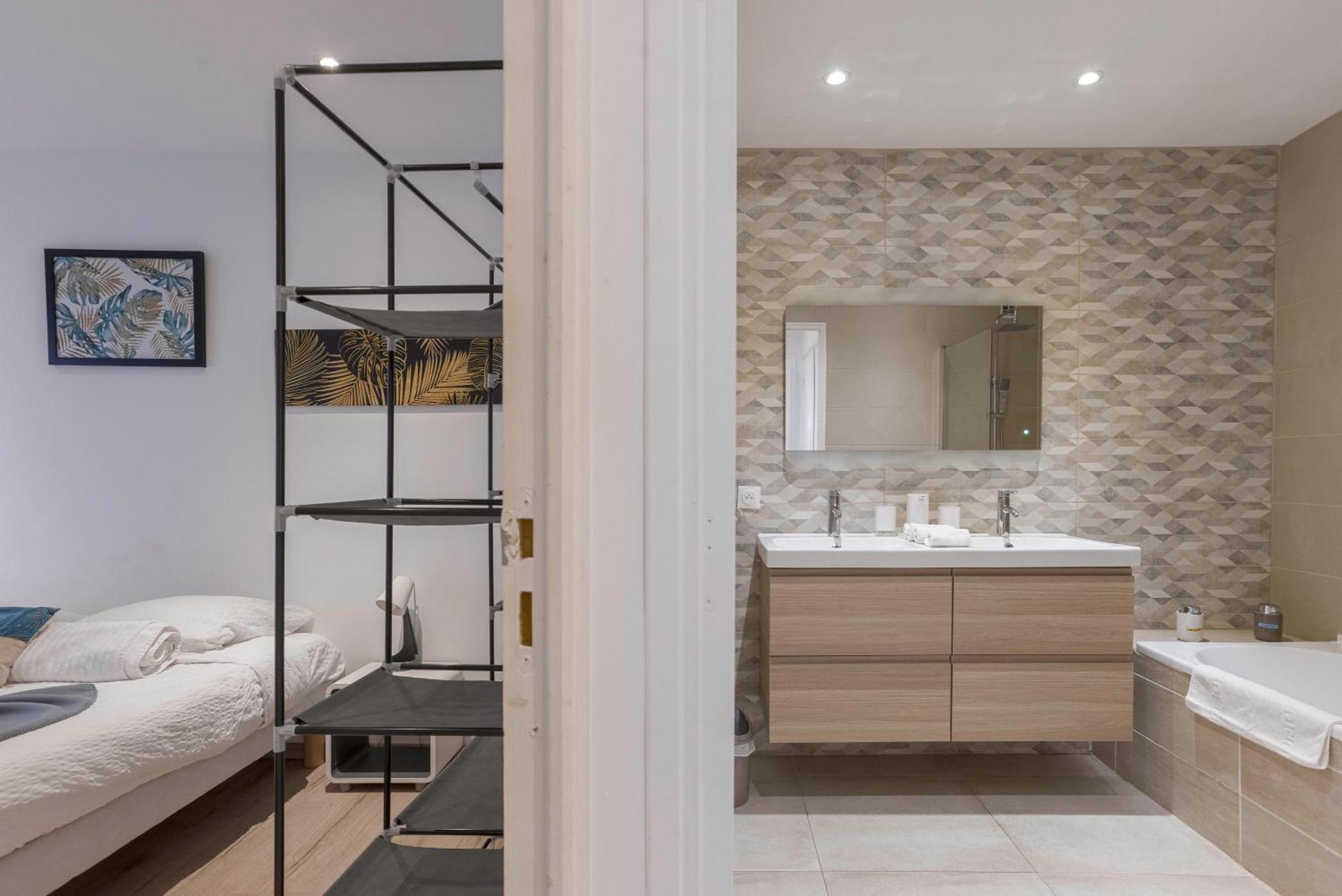 "Casa Nonna" - 16 Mn A Pied Du Palais, Parking Prive, Clim, Ascenseur Daire Cannes Dış mekan fotoğraf